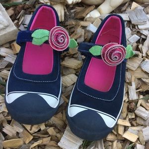 Morgan & Milo Blue Leather Slip-On Shoes Size 2